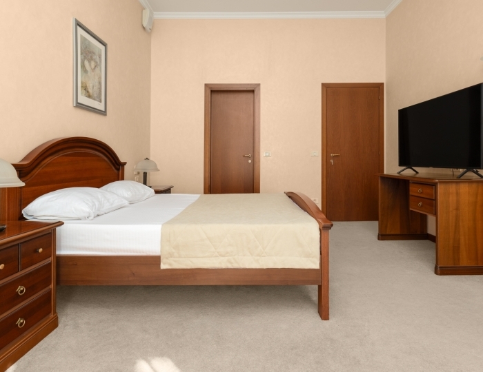 Апартаменты 2-местный 3-комнатный корпус  3 - Санаторий «Зеленый Гай» РЖД-Здоровье