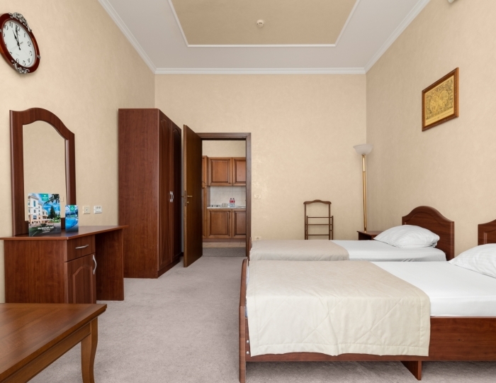 Апартаменты 2-местный 3-комнатный корпус  3 - Санаторий «Зеленый Гай» РЖД-Здоровье